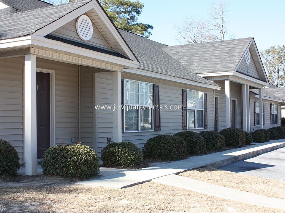 Lakeview Apartments