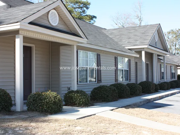 1114 Mohawk St, Savannah, GA 31419