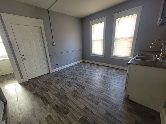 4th image of 108 W Keefe Ave #2