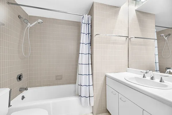 Rented by Douglas Elliman | media 5