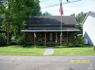 124 Johnson St, Elizabethtown, NC 28337