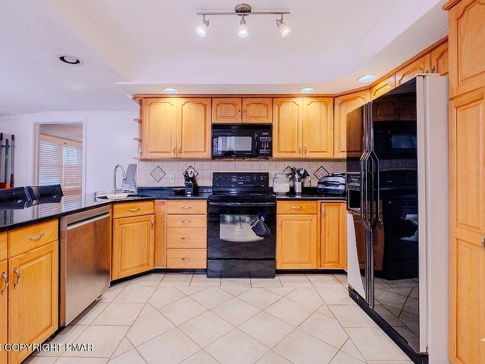 5261 Glenbrook Rd, Stroudsburg, PA 18360 | Zillow