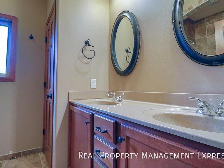 7905 S Grass Creek Dr — Photo 16