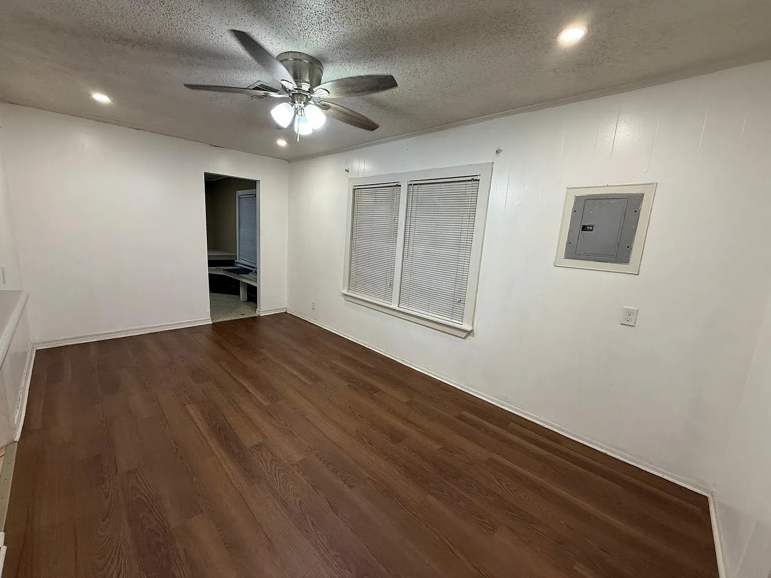 3 bed, 1661 sqft, $1,500 — Photo 2