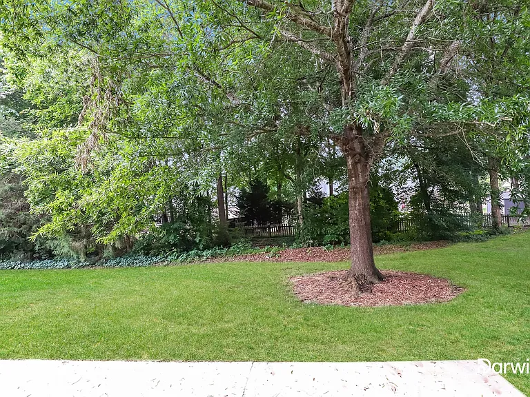116 Eva Dr — Photo 14