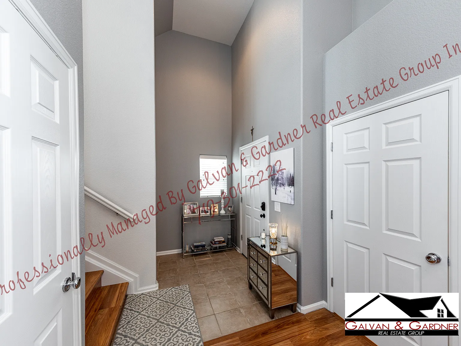 3 bed, 2.5 bath, 1957 sqft, $2,100 — Photo 4