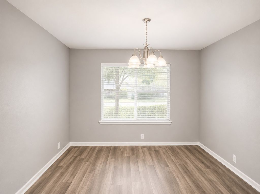 8108 Tol Tec Ct, Arlington, TX - View 3