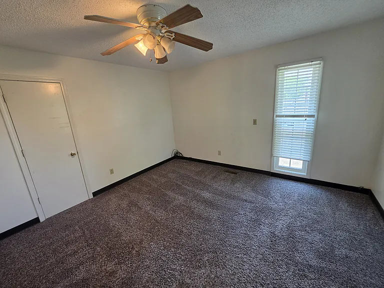3100 Wellington Ave #B — Photo 14