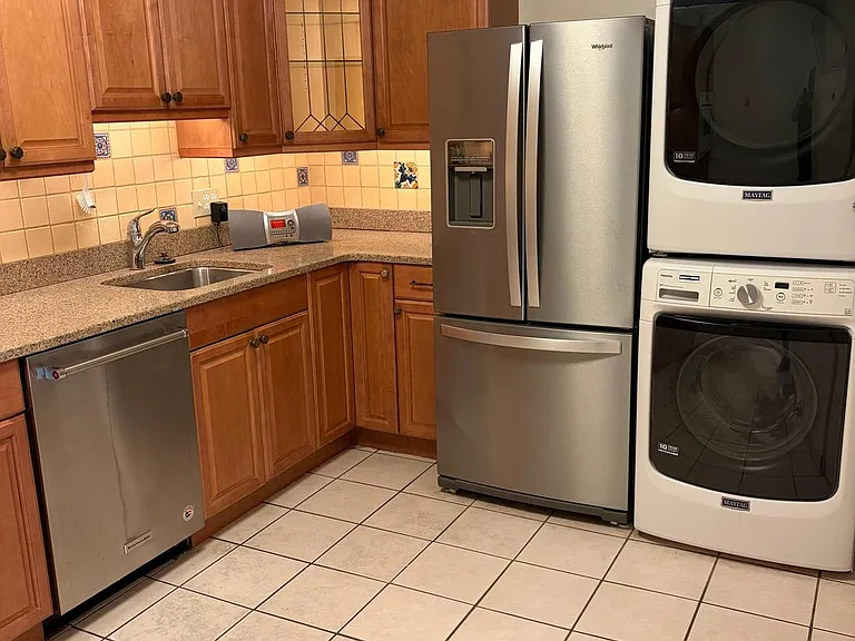 8370 Greensboro Dr #1019 — Photo 25