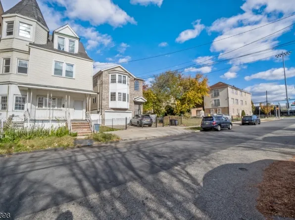 71 W Alpine St, Newark City, NJ 07108