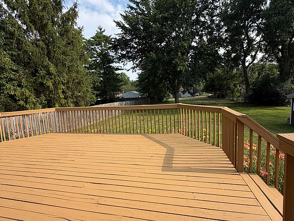 3rd image of 2421 Pollard Rd