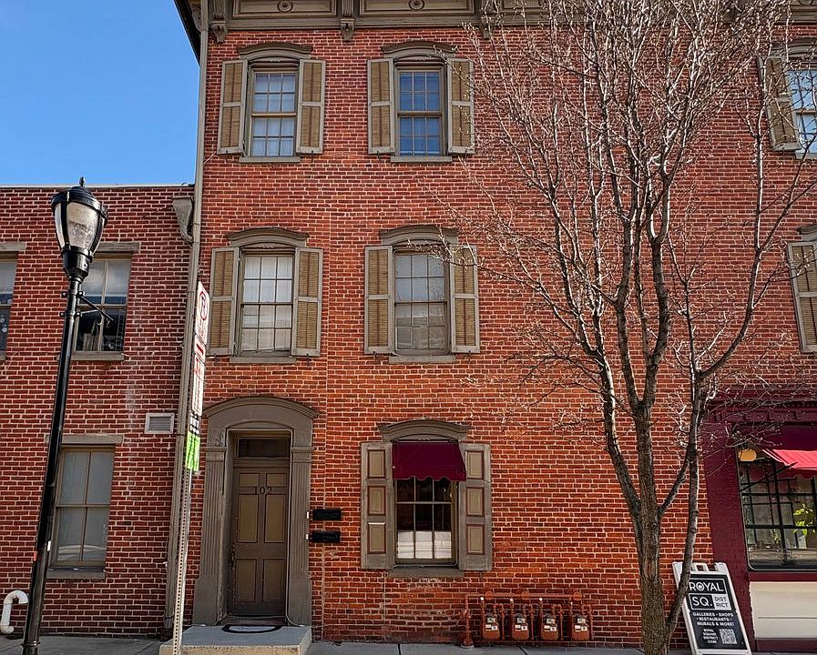 1st image of 102 E King St Unit 3