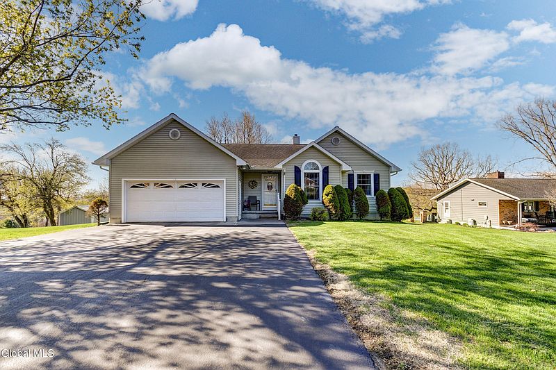 2nd image of 4 Rockefeller Drive