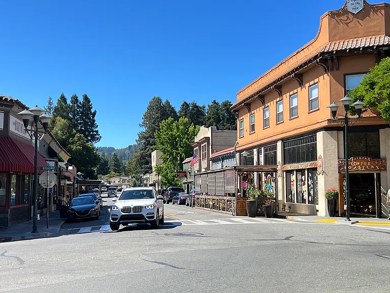 Sir Francis Drake Blvd — Photo 26