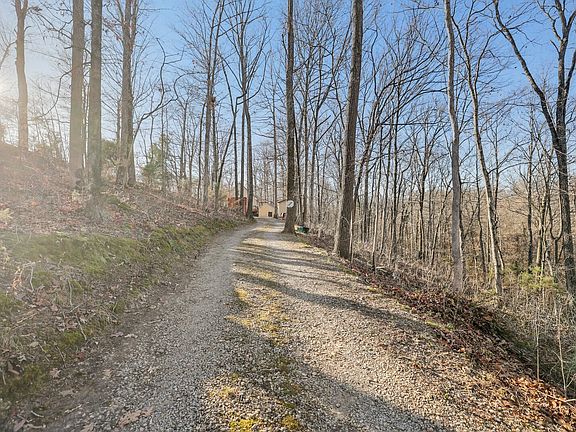 5th image of 725 Calvert Ridge Rd