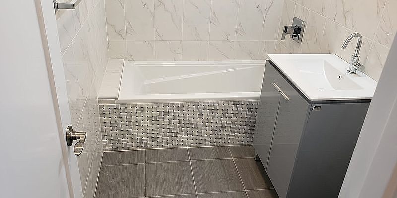 2nd image of 1730 E 18th St APT 2G