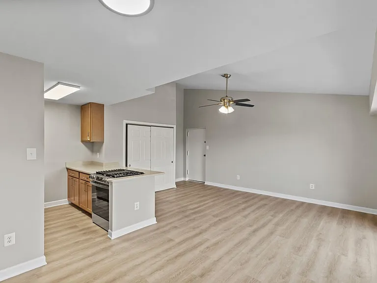 104 Mountain Rd #3A — Photo 7