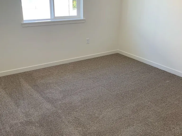 2218 N Chaffee St — Photo 19