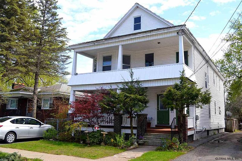 2nd image of 1708-1710 CAMPBELL Avenue