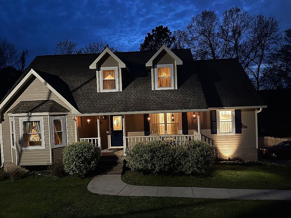 1st image of 279 Southwood Cir