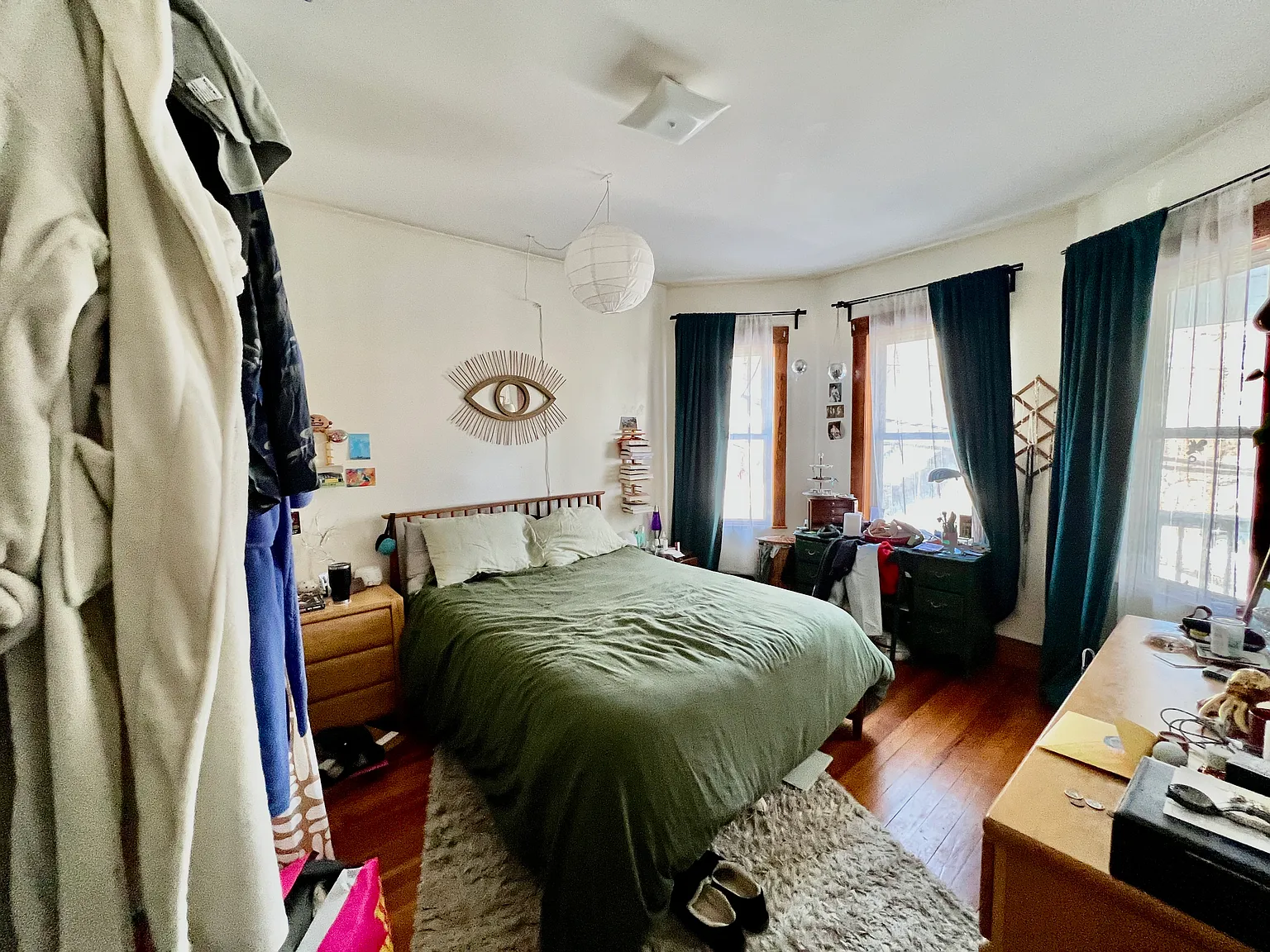 4 bed, $4,100 — Photo 3