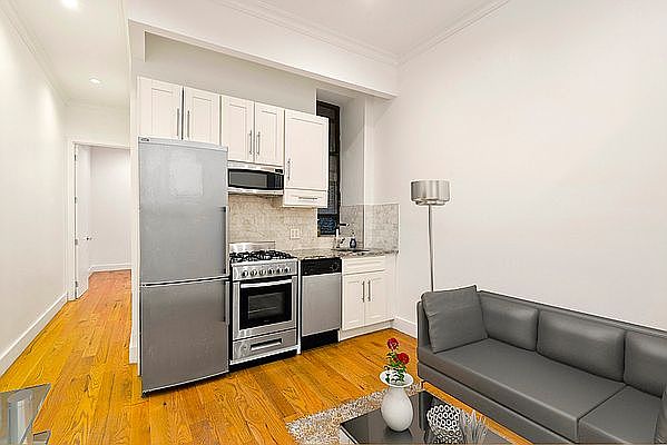 1st image of 145 W 4th St APT 1