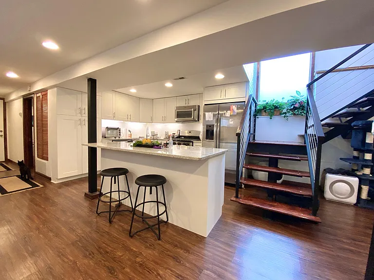 3505 W Diversey Ave #G — Photo 2