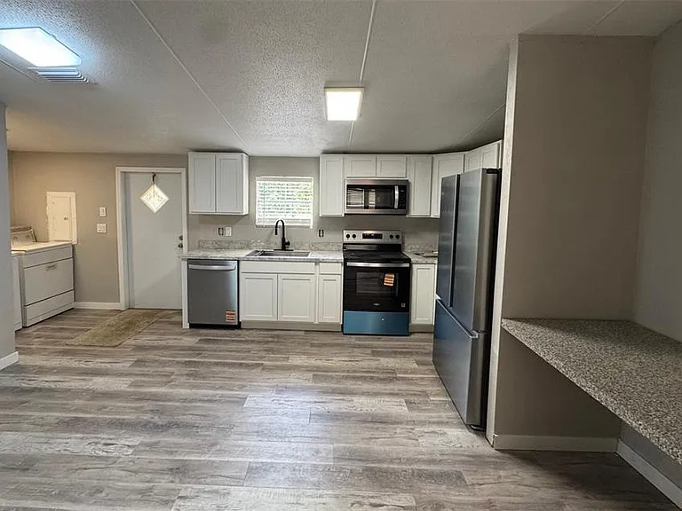 7420 NE 111th Pl — Photo 4