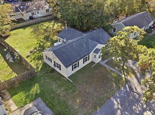 28 Vega St, Weymouth, MA 02188