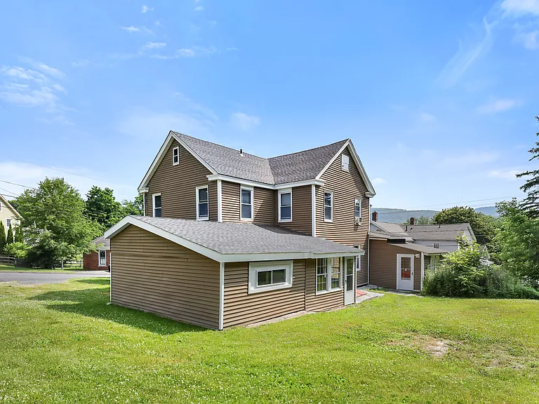 3 Golden Hill Rd #B — Photo 22