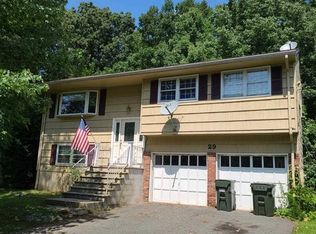 29 Downstream Dr, Flanders, NJ 07836