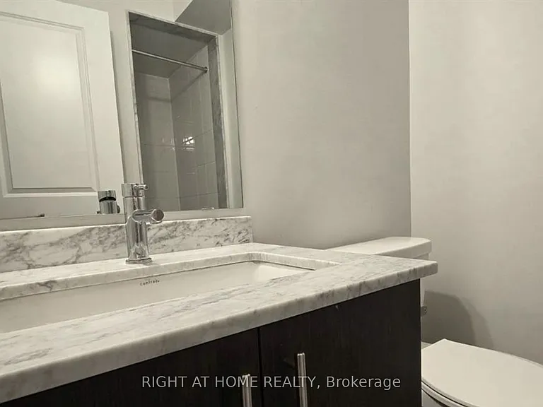 1758 Lawrence Ave W #1 — Photo 25