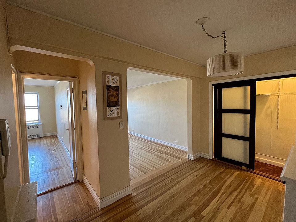 1st image of 68-63 108th St APT 6F