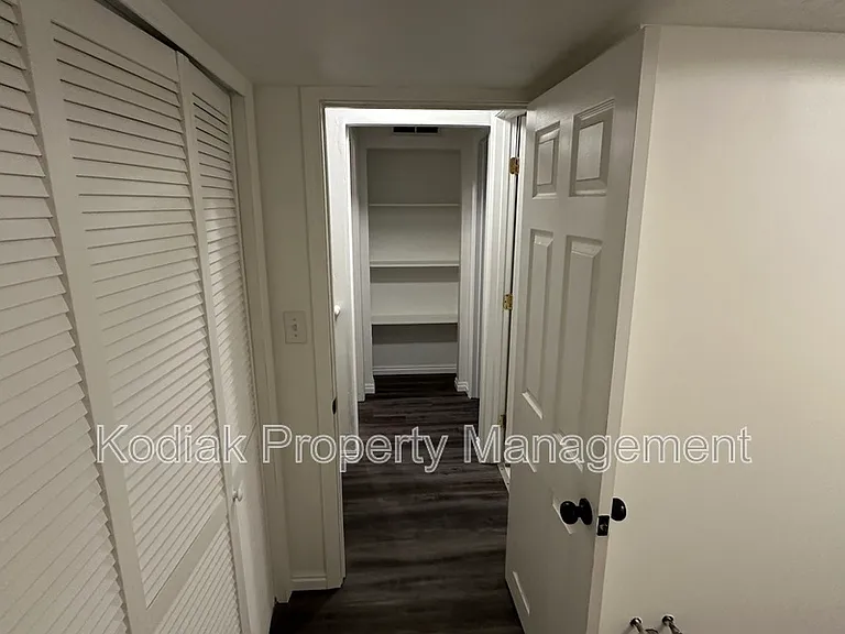 1941 Jenny Ln — Photo 19