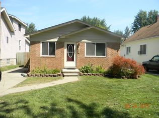 27589 Moran St, Harrison Township, MI 48045