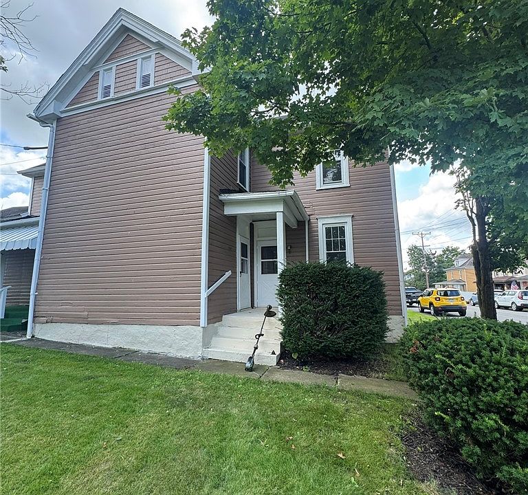 1st image of 500 Painter St