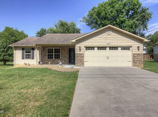 1820 Riverview Cir, Sevierville, TN 37862