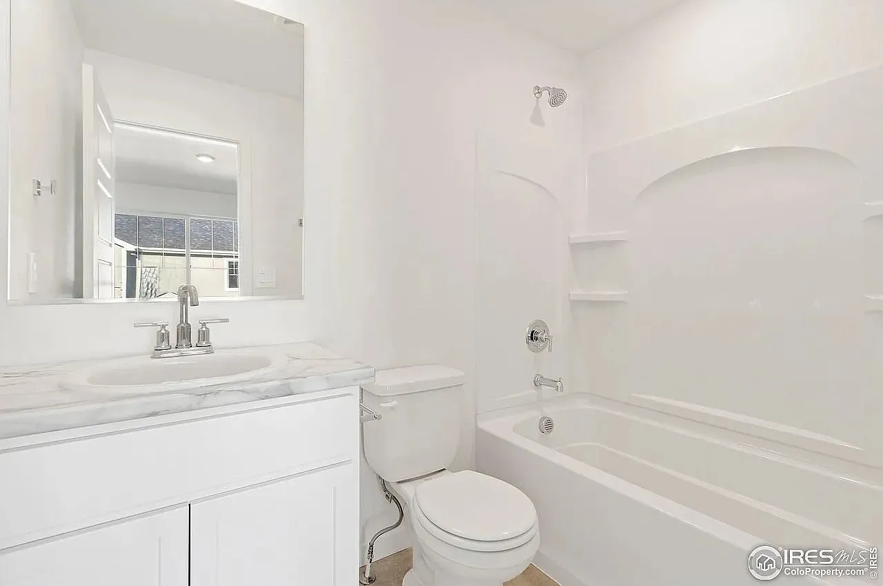 2 bed, 2.5 bath, 1040 sqft, $2,200 — Photo 4