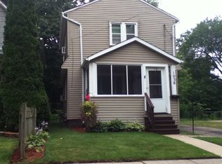 1038 McCullough St, Lansing, MI 48912