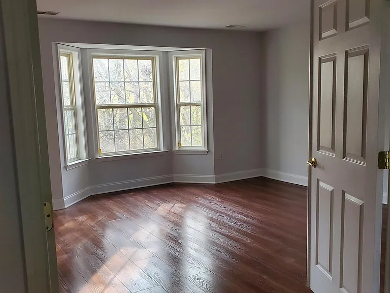 151 Shinnecock Dr — Photo 10