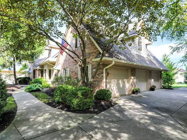 1646 Corniche Dr, Zionsville, IN 46077