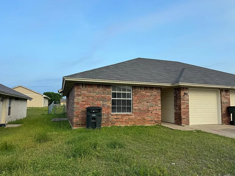 3202 Toledo Dr #A — Photo 1