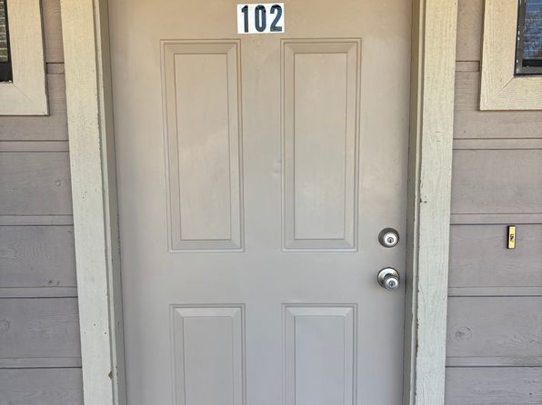 3855 NW Huntsboro St #102