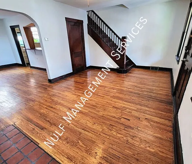 4224 Geneva St — Photo 4