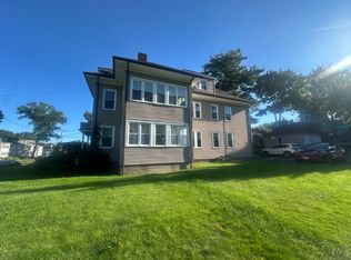4 Bretton Rd #2, West Hartford, CT 06119