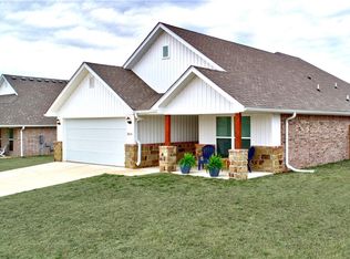 2416 England Ln, Pea Ridge, AR 72751