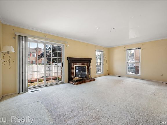 3rd image of 20831 W Glen Haven Cir