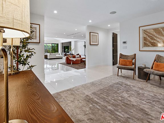 5th image of 4423 Bergamo Dr