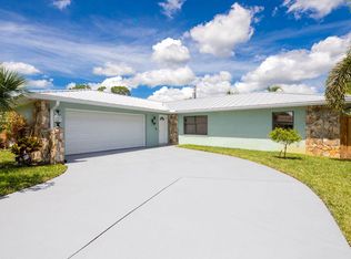 2402 SE Pinero Rd, Port Saint Lucie, FL 34952