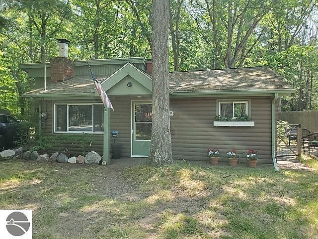 1st image of 4849 Lucinda Dr